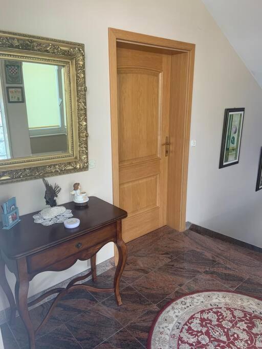 Villa Mara Promajna Exteriér fotografie