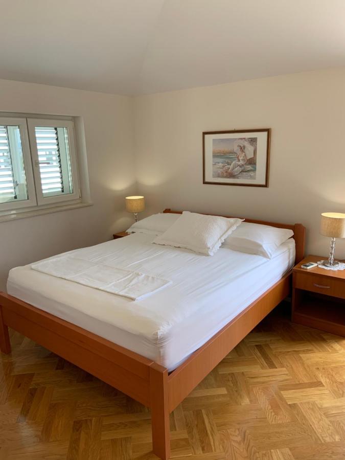 Villa Mara Promajna Exteriér fotografie